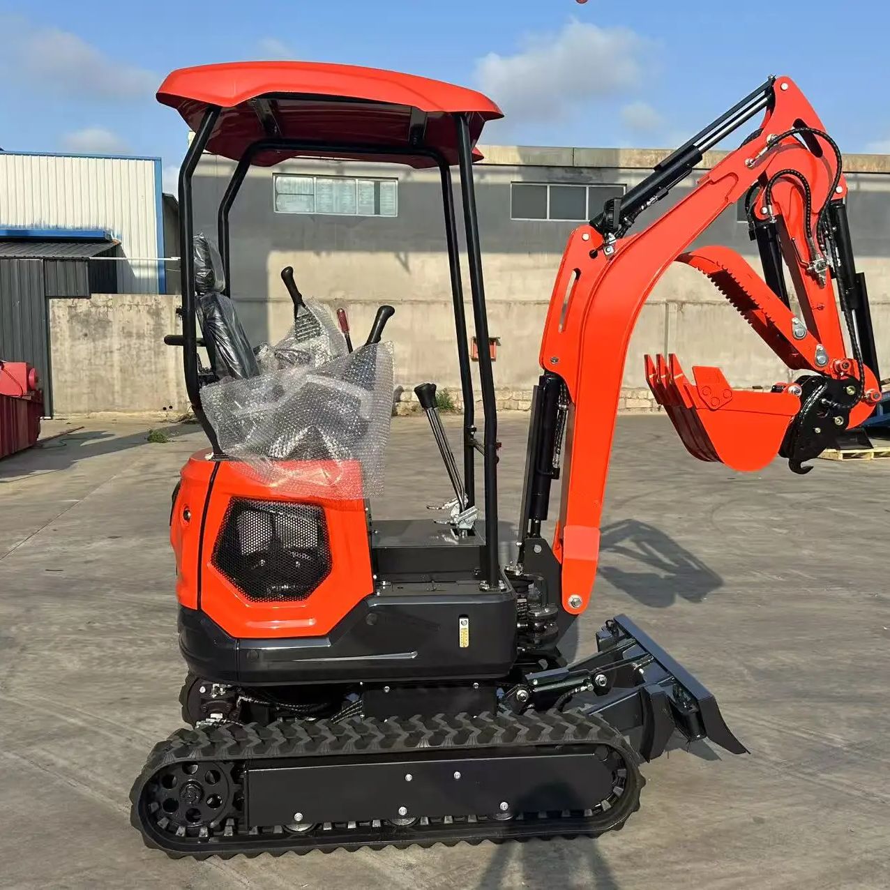 1.8-ton compact construction e - Heavy Equipment Landscaping のレビューと価格